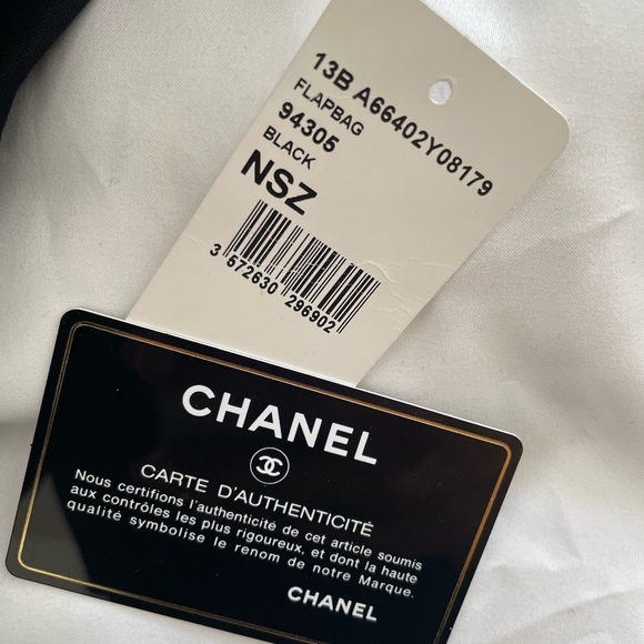 Chanel shoulder full flap bag - Picture 9 of 12